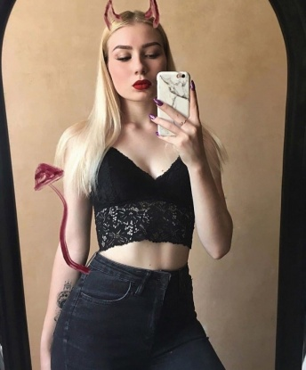 Анкета проститутки Карина - Фото 1, Курчатов, 25 лет, №8901